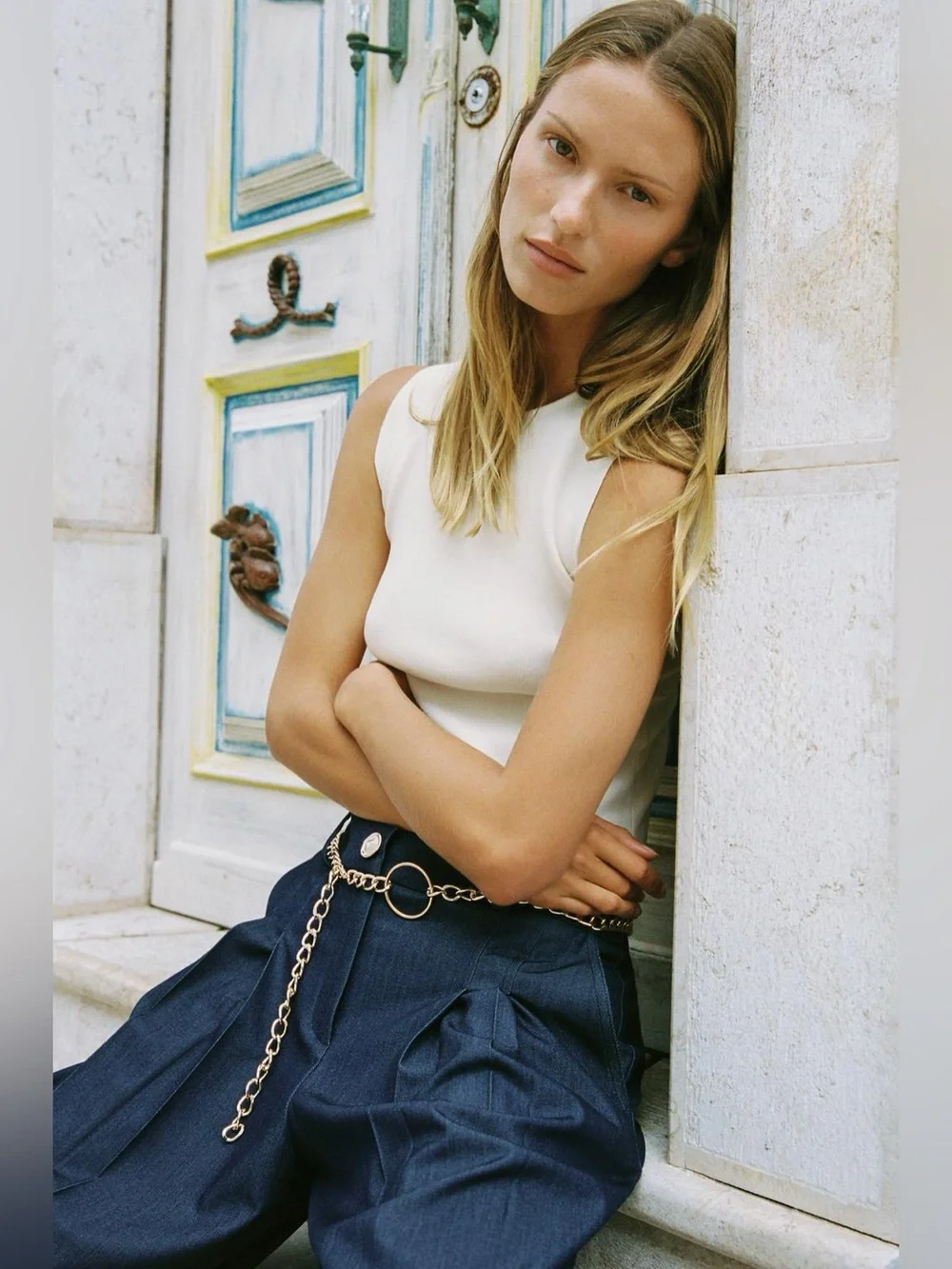 NWT. Zara Blue/Indigo High-Waisted Pleaded Long Shorts. Size S, M. - Picture 4 of 12
